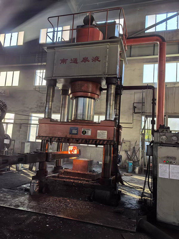 2500T油壓機(jī)